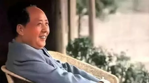 紀念毛澤東同志誕辰126周年！致敬一代偉人！